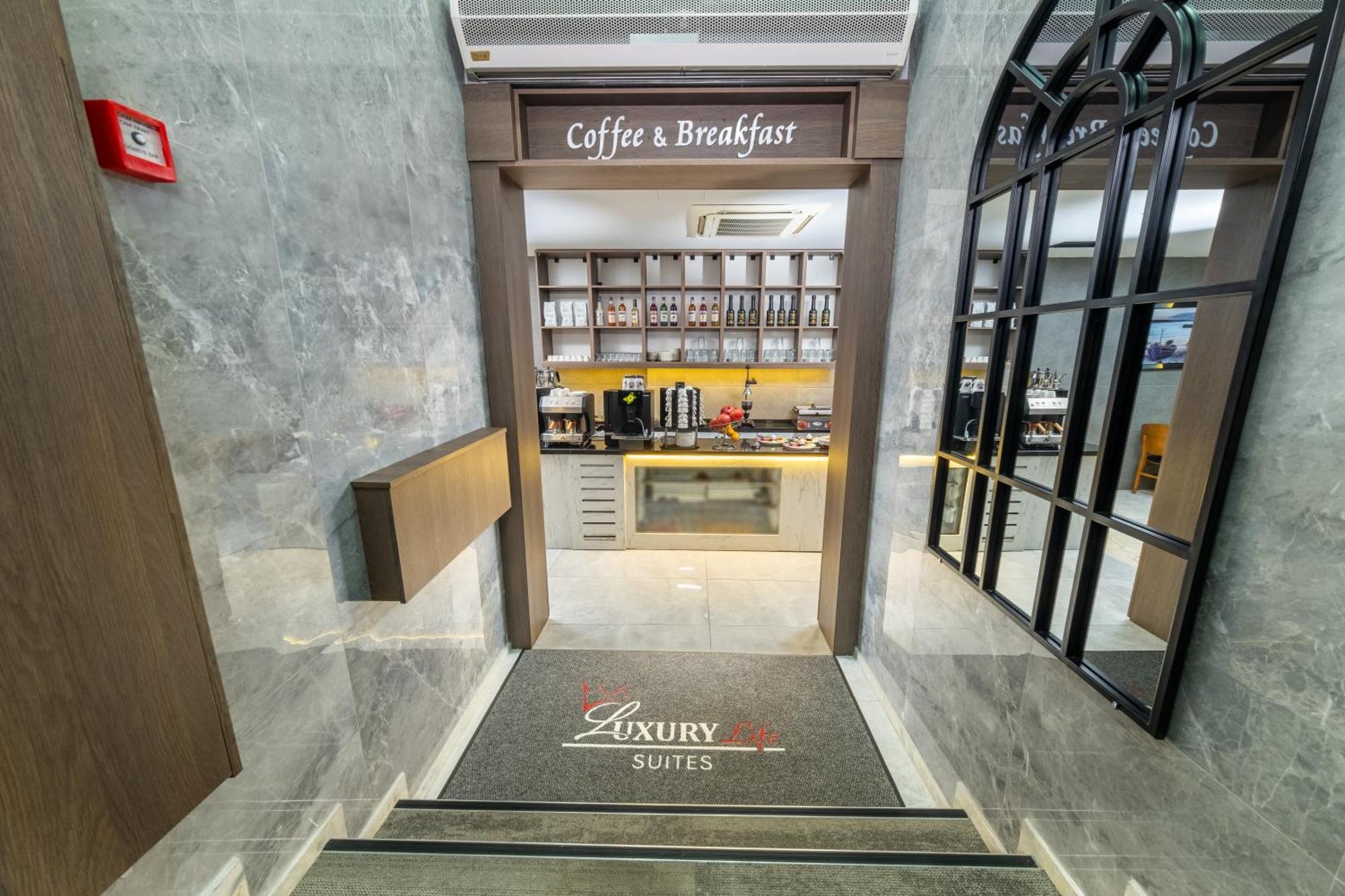 Luxury Life Suites Istanbul Bagian luar foto