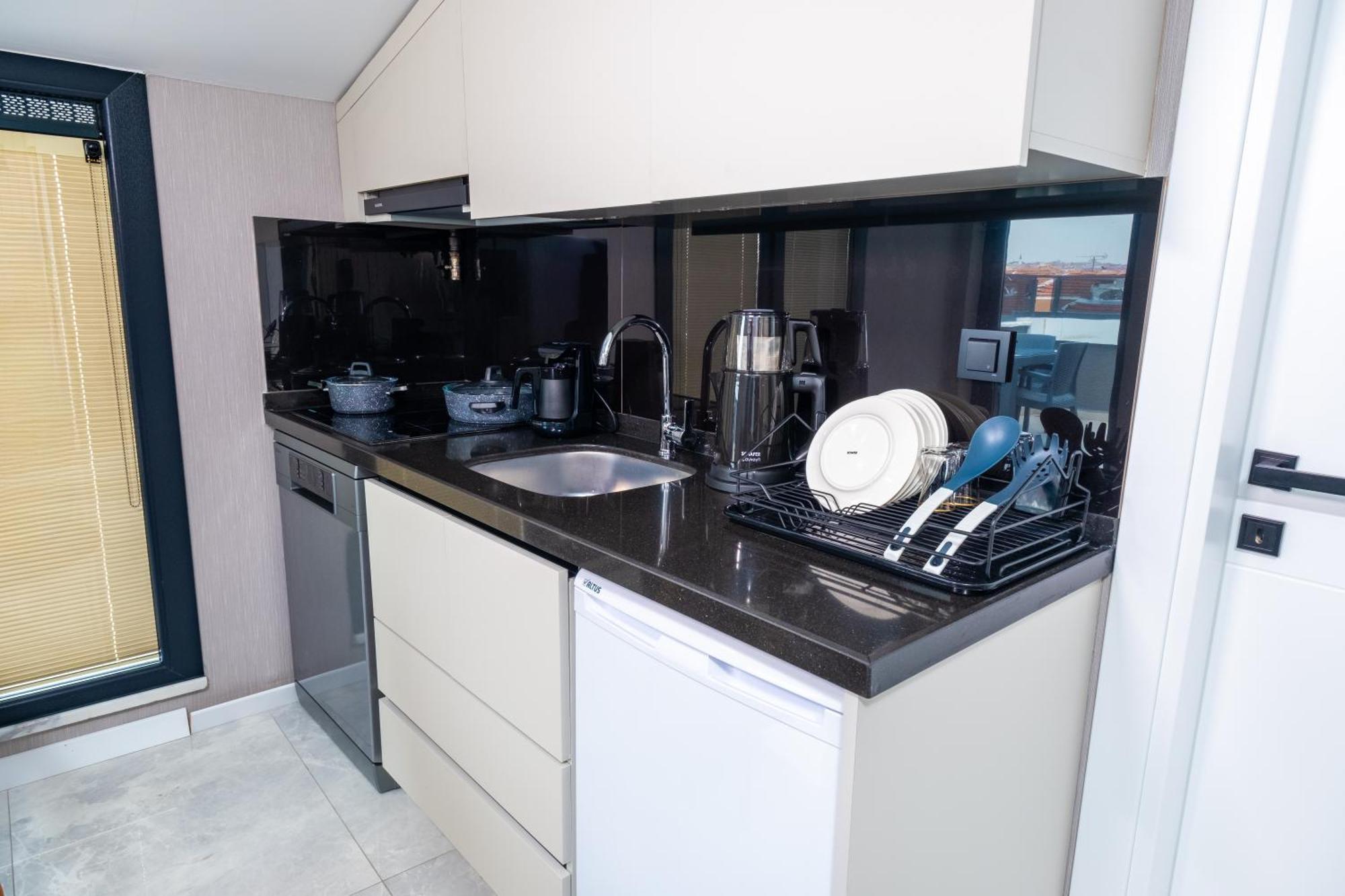 Luxury Life Suites Istanbul Bagian luar foto