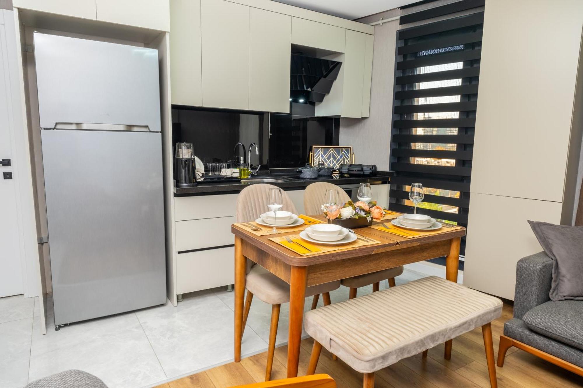 Luxury Life Suites Istanbul Bagian luar foto