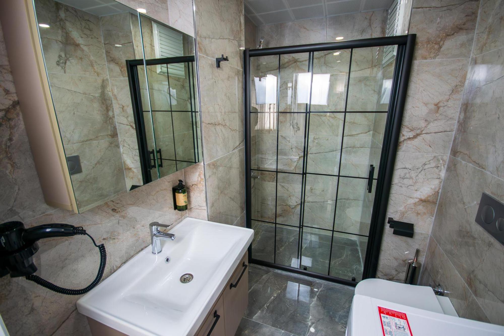 Luxury Life Suites Istanbul Bagian luar foto